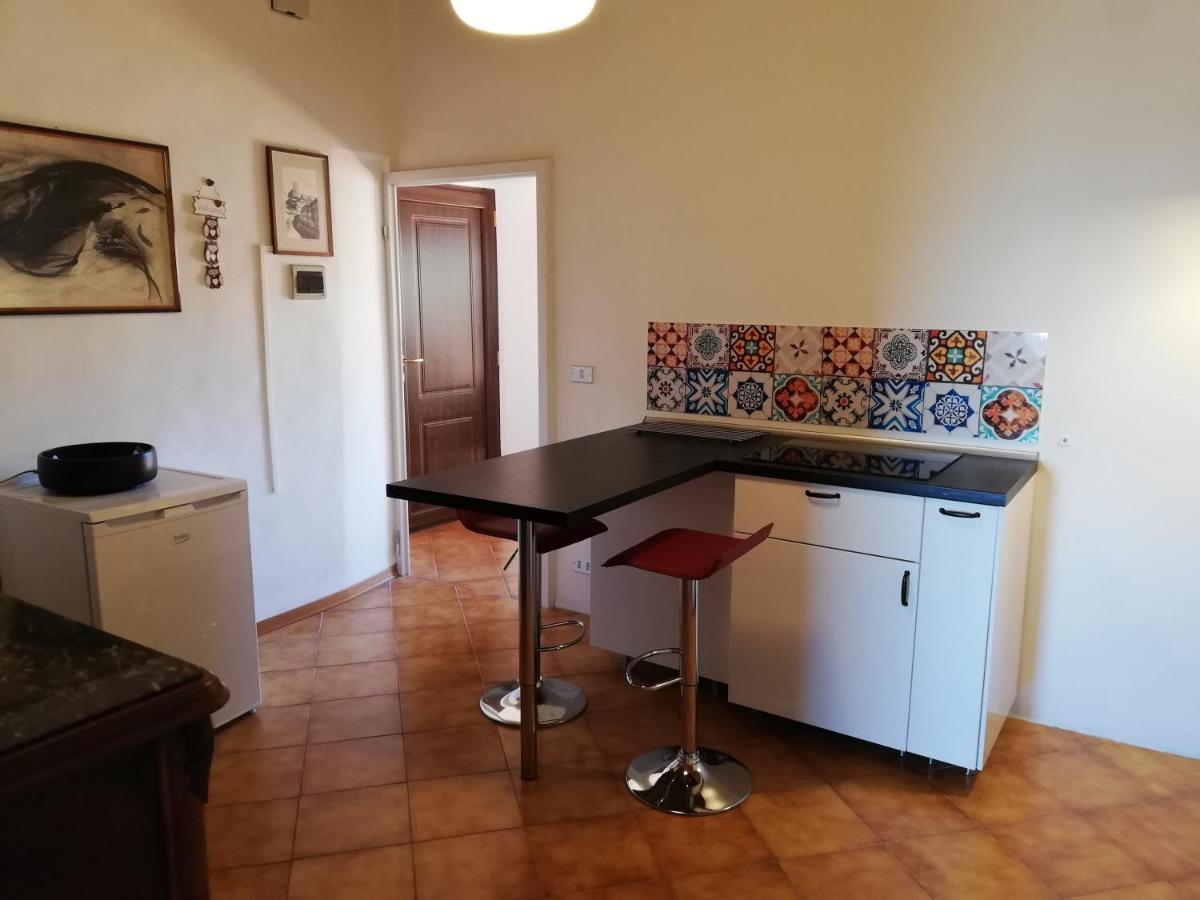Le Civette Apartment มอนเตคาตีนี วัล ดิ เชชินา ภายนอก รูปภาพ